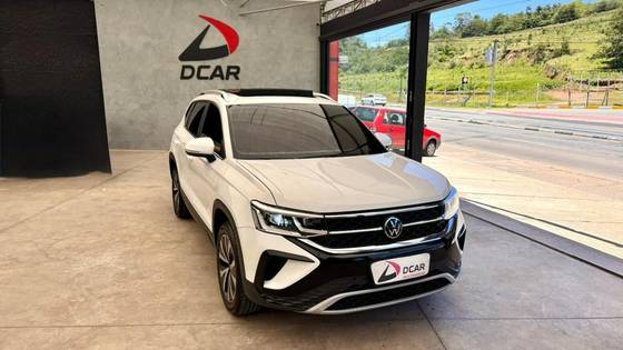 VOLKSWAGEN TAOS 1.4 250 TSI TOTAL FLEX HIGHLINE AUTOMÁTICO